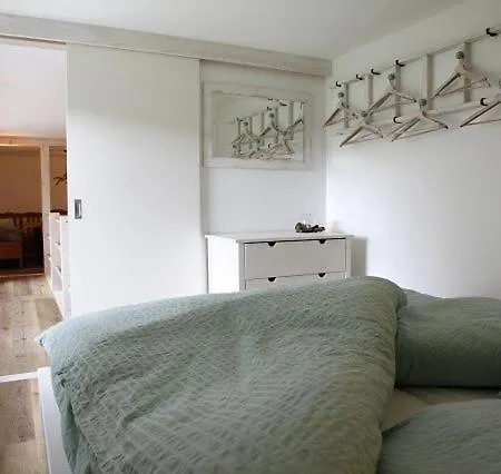 Апартаменты Inn66 Poolhaus Зундерн